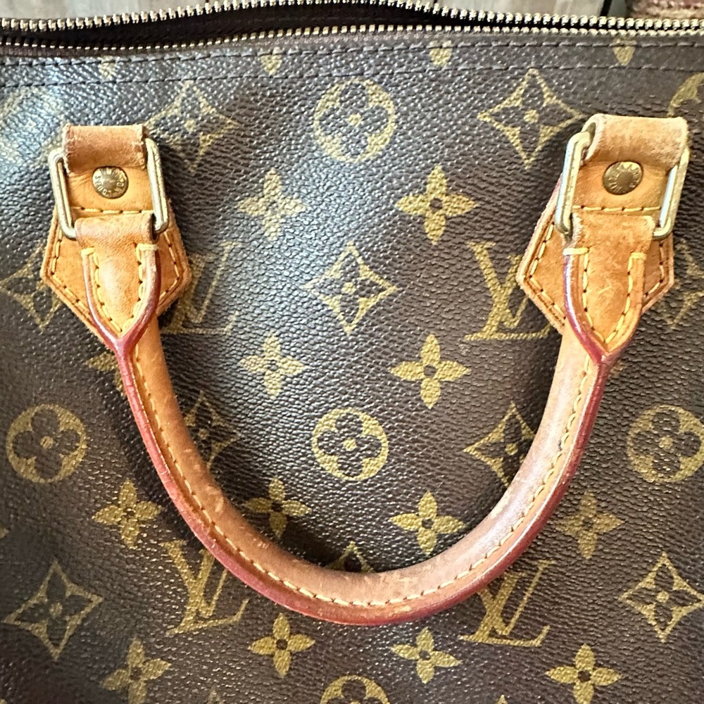 Louis Vuitton Speedy 30